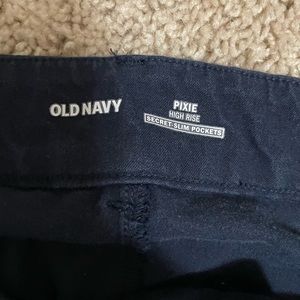 Old navy navy pixie pants size 8